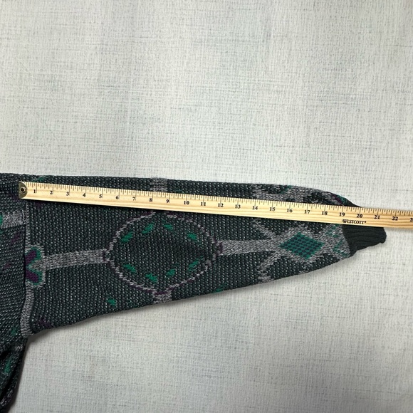 80s 90s Vintage Sweater black,purple,grey,aqua - Picture 8 of 9